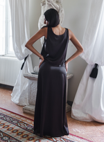 Load image into Gallery viewer, Crema skirt
